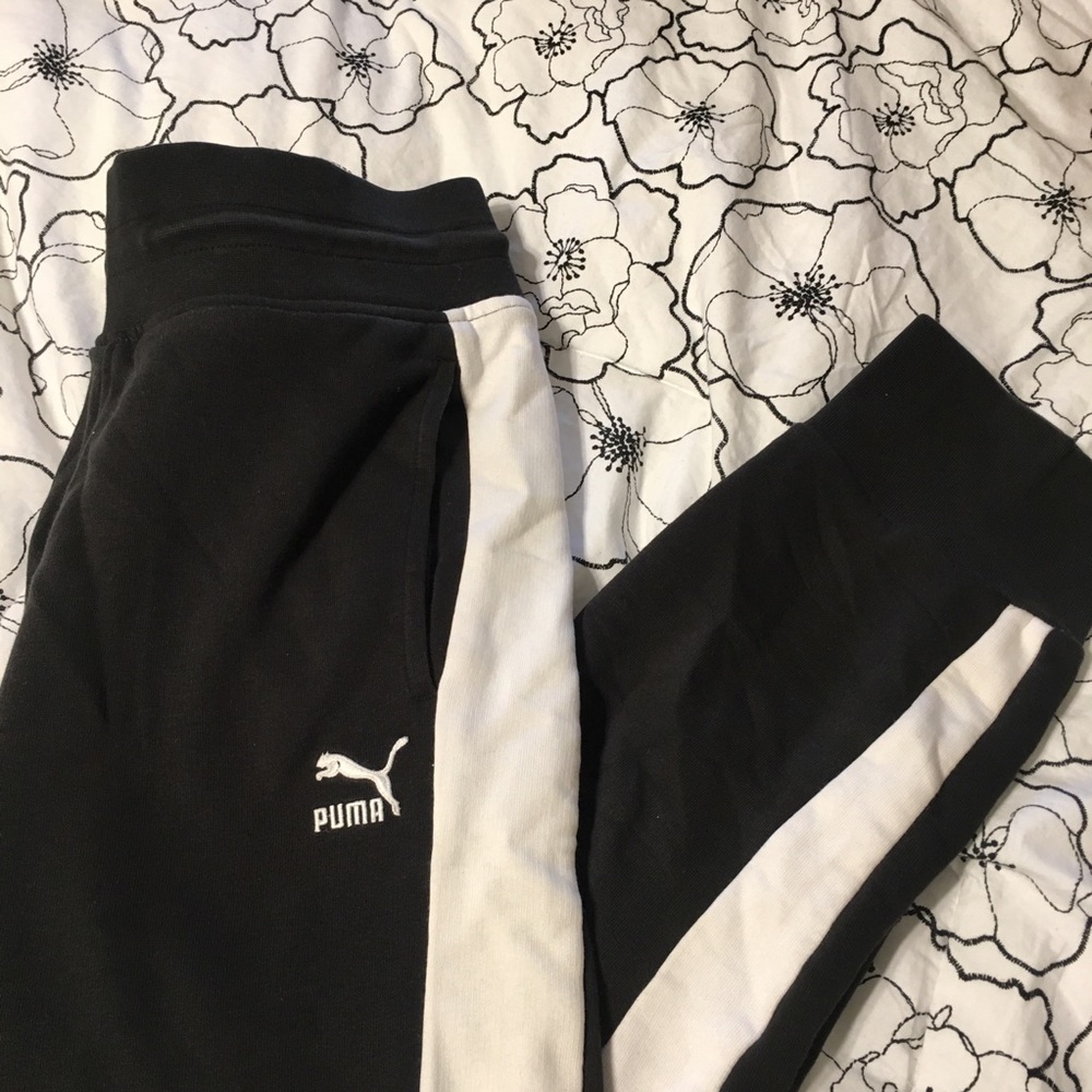 PUMA Joggers